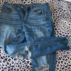 American Eagle Hi-Rise Tomgirl Jeans